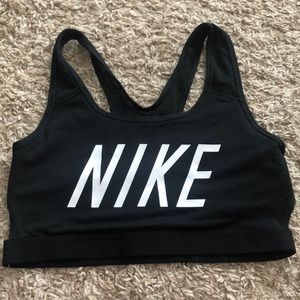 Nike Dri Fit Sports Bra, Women’s Large